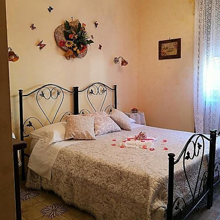 La Casina Di Vanni - Casa Vacanza Nel Cuore Del Salento 奥尼萨诺 外观 照片