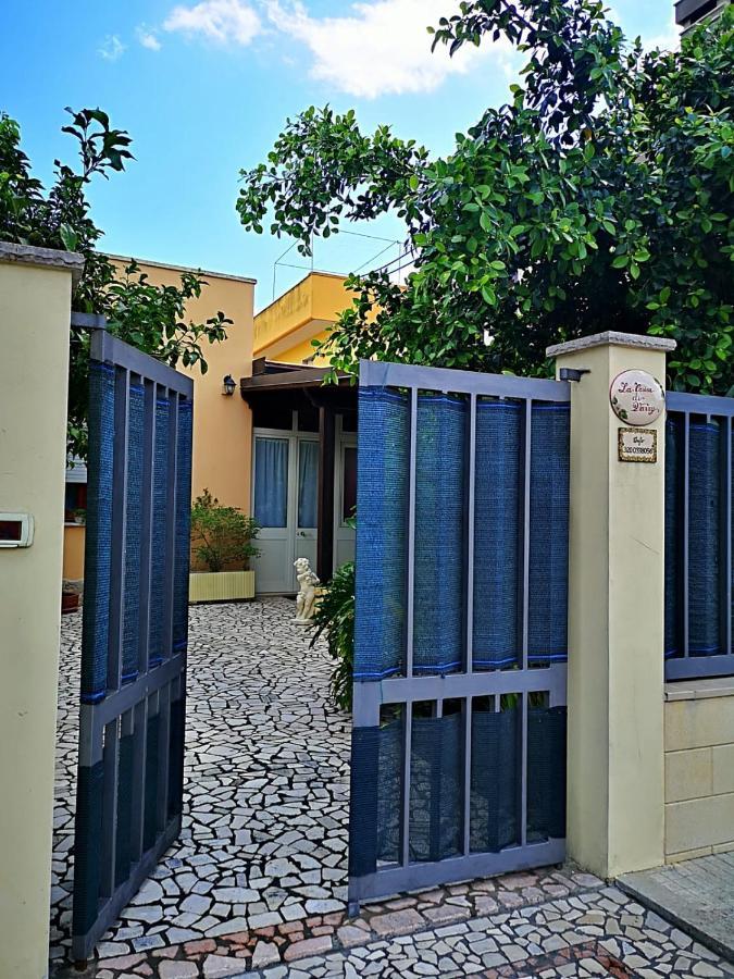 La Casina Di Vanni - Casa Vacanza Nel Cuore Del Salento 奥尼萨诺 外观 照片