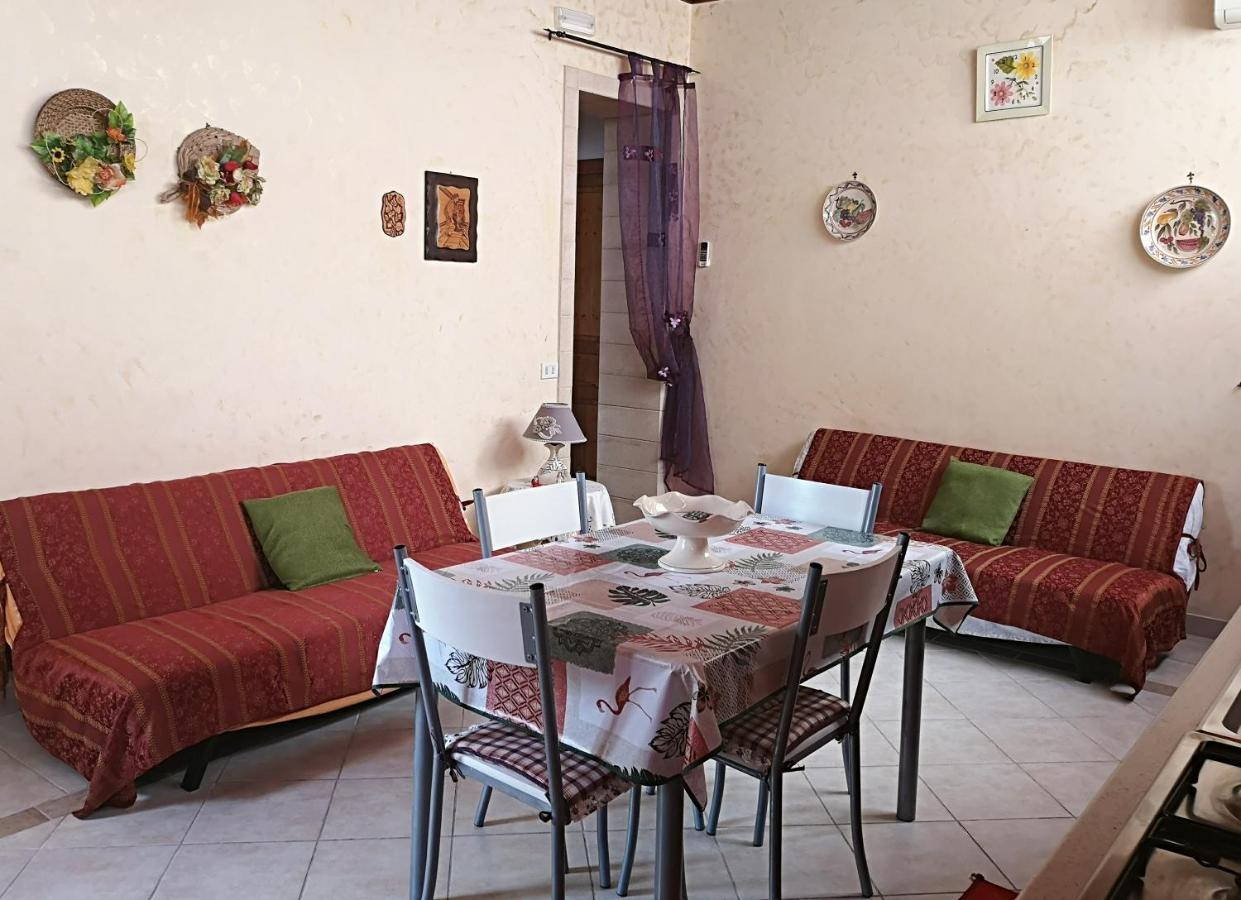 La Casina Di Vanni - Casa Vacanza Nel Cuore Del Salento 奥尼萨诺 外观 照片