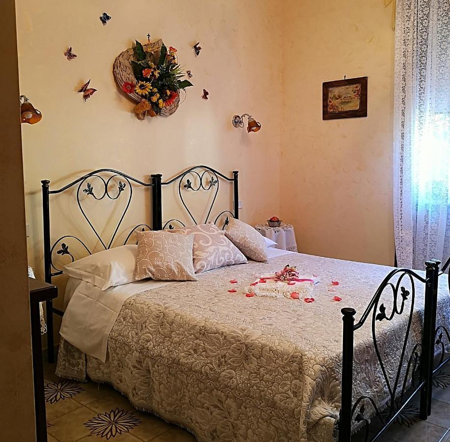 La Casina Di Vanni - Casa Vacanza Nel Cuore Del Salento 奥尼萨诺 外观 照片